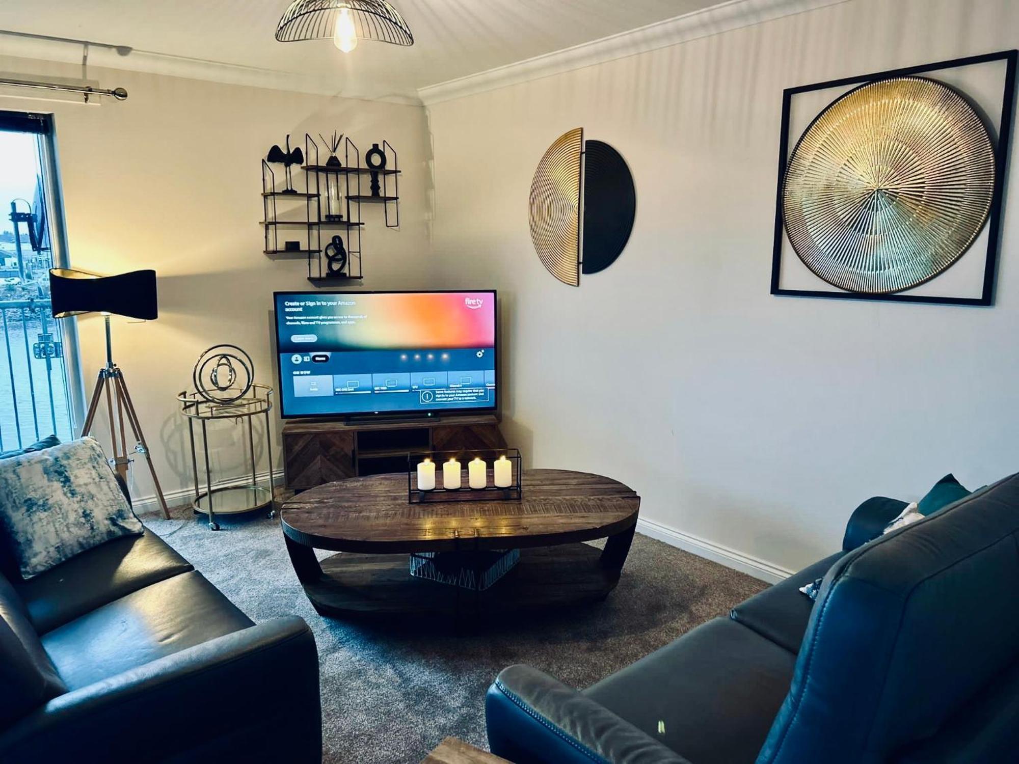 Central Cosy Riverview Apartment 2 Bed, 2 Bath, Free Parking / Wifi Inverness Kültér fotó